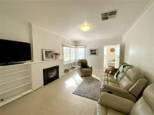 House for rent in Bedgerabong, New South Wales