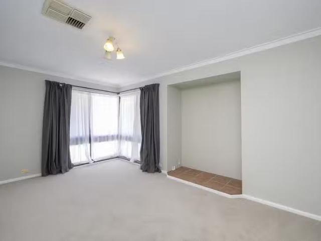 House for rent in Forrestfield, Western Australia