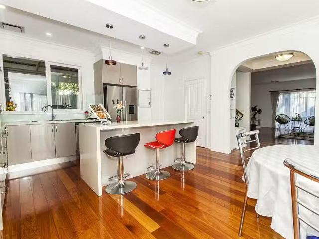 Condo for rent in Camerons Creek, Victoria