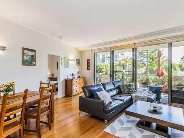 House for rent in North Coogee, Western Australia