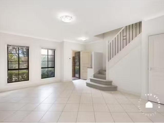 Condo for rent in Sydney, New South Wales