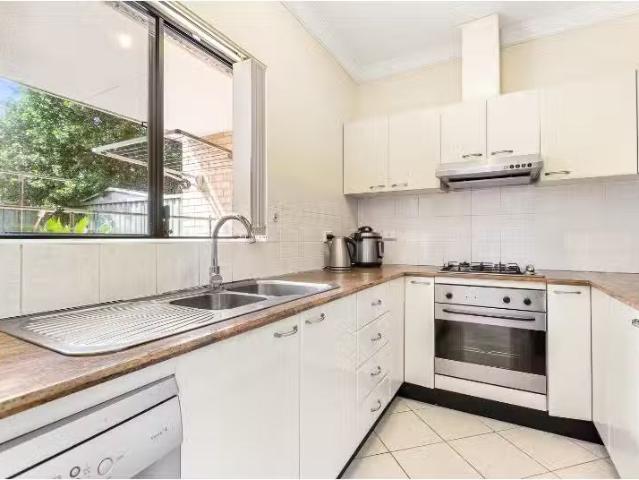 Condo for rent in Sydney, New South Wales