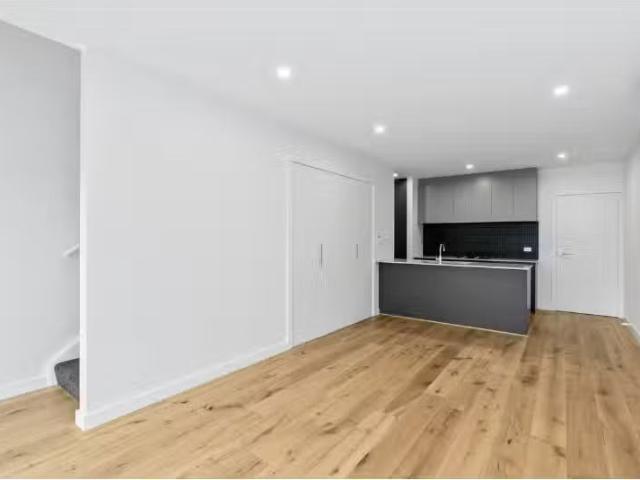 Condo for rent in Casey, Australian Capital Territory