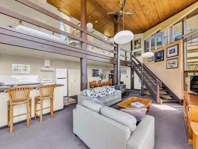 Apartment for rent in Mallacoota, Victoria