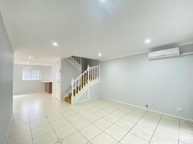 Condo for rent in Sydney, New South Wales