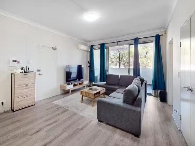 Apartment for rent in Coolabah, New South Wales
