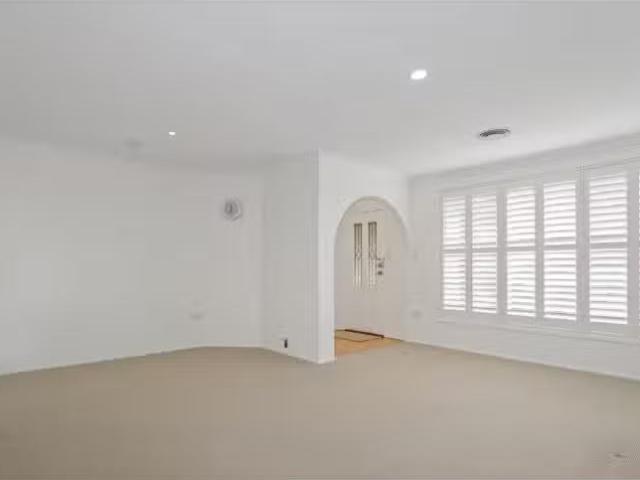 House for rent in Lake Haven, New South Wales