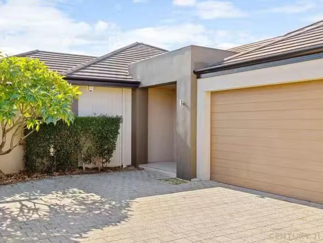 House for rent in Como, Western Australia