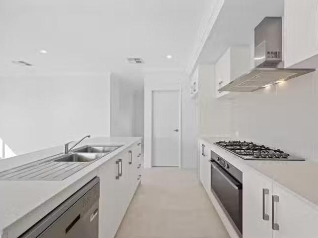 House for rent in Parklands, Western Australia