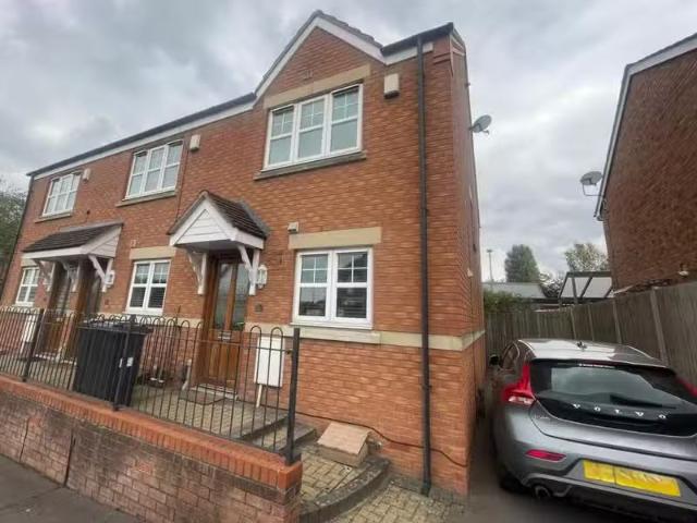 House for rent in Colney Hatch, Greater London