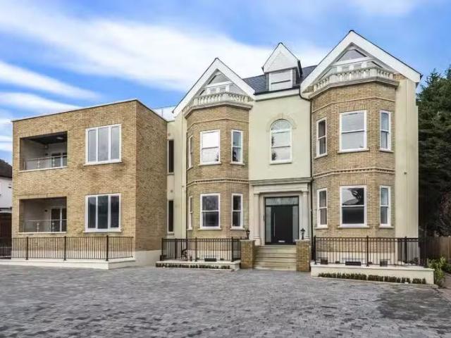 Apartment for rent in Enfield, Greater London