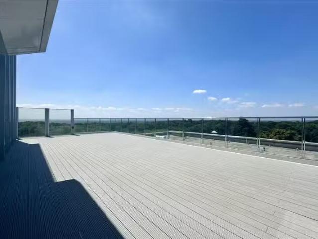 House for rent in Navestock Side, Essex