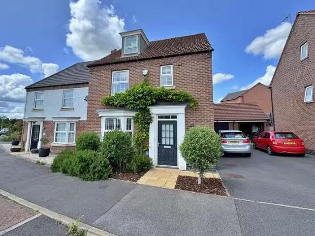 House for rent in Harold Hill, Greater London