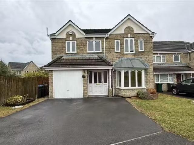 House for rent in Broad Folds, Bradford