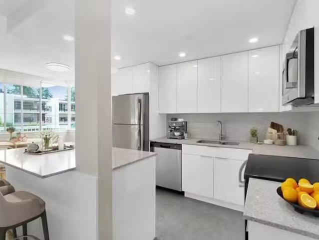 Condo for rent in White Rock, British Columbia