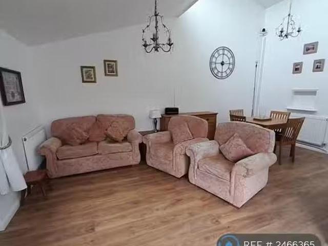 House for rent in Hales Place, The Bridge