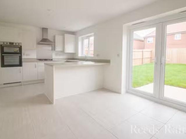 House for rent in Rossmore, Cheshire