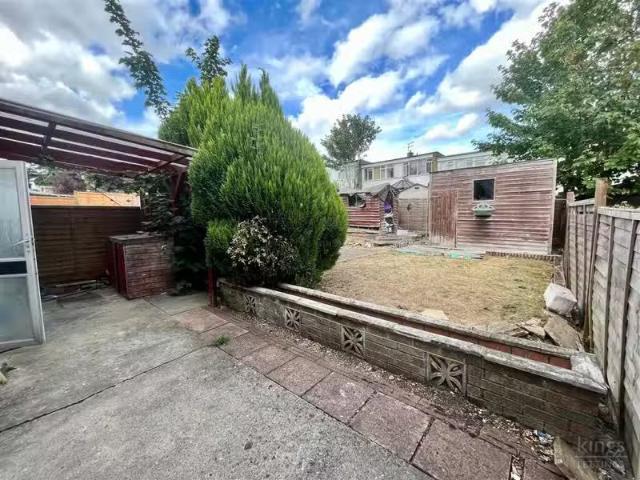 House for rent in Goddards' Green, Perryfields