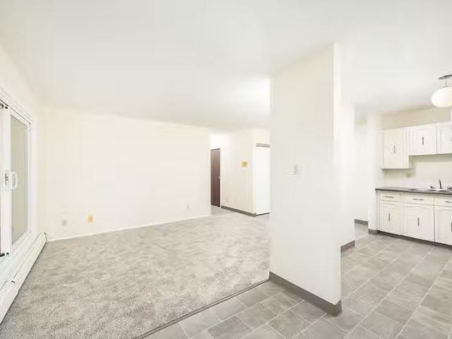 Condo for rent in Wedgewood, Alberta