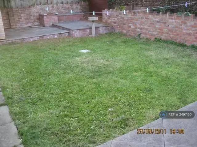 House for rent in Falcon Lodge, Wales