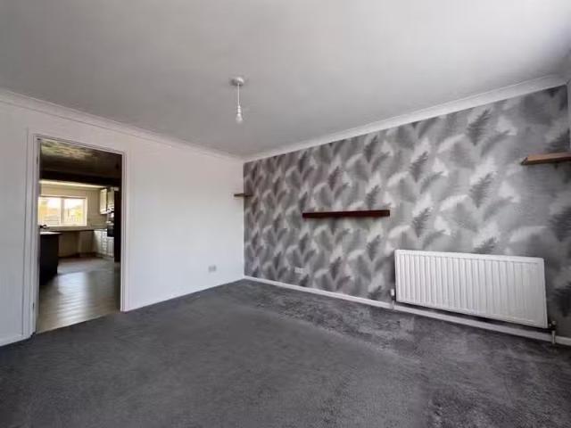 House for rent in Woodside Park, Greater London