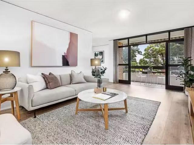 Apartment for rent in Lower North Shore, Sydney