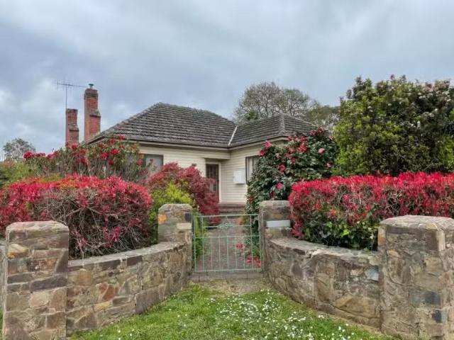 House for rent in Camerons Creek, Victoria