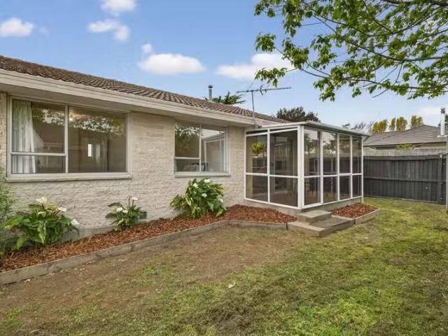 House for rent in Chaslands, Canterbury