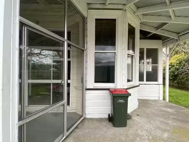 House for rent in Taranaki