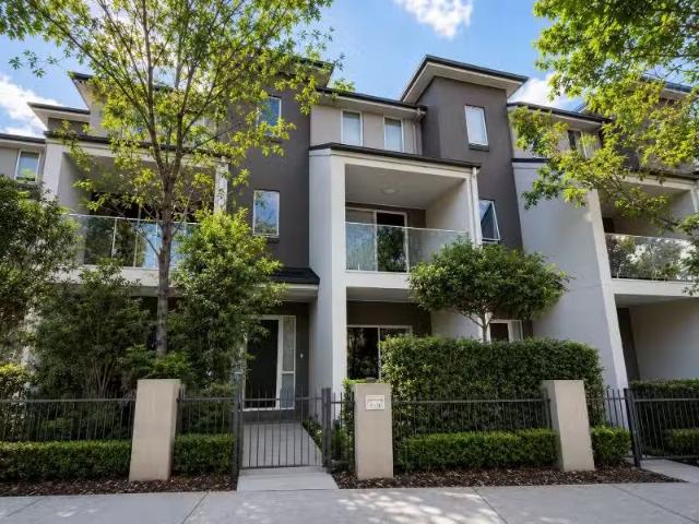 Condo for rent in Sydney, New South Wales