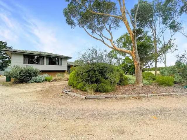 House for rent in Connewarre, Victoria