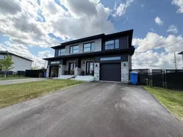 House for rent in Vaudreuil-soulanges, Quebec