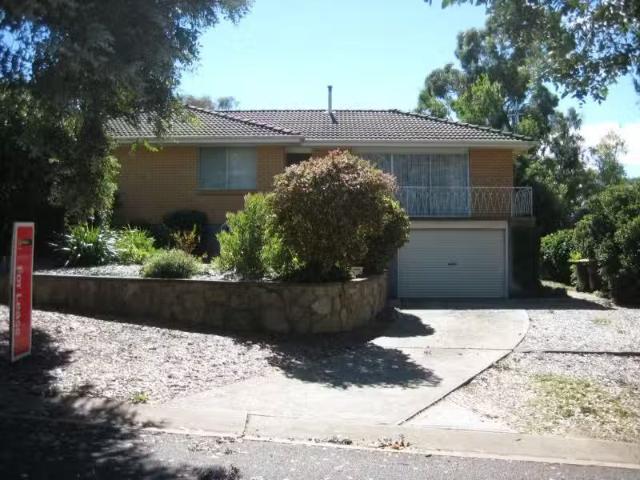 House for rent in Lyons, District of Woden Valley
