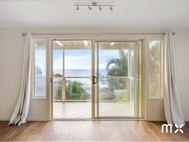 House for rent in Wollongong West, New South Wales
