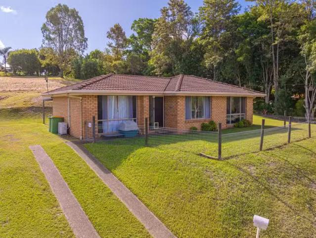 House for rent in Southside, Queensland