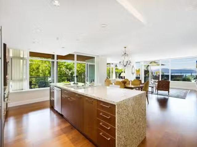Apartment for rent in Vancouver, British Columbia