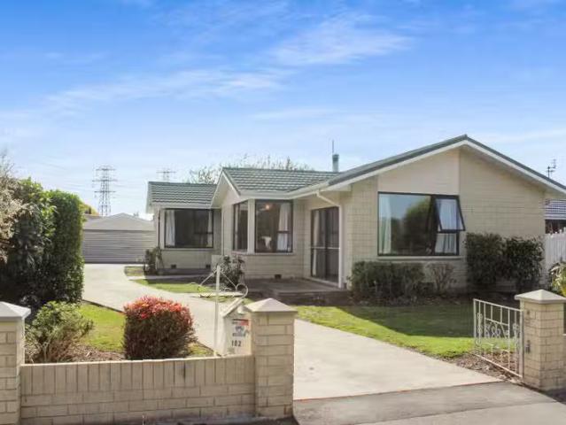 House for rent in Chaslands, Canterbury