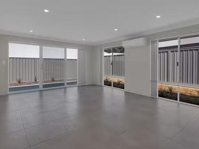 House for rent in Kwinana Town Centre, Western Australia