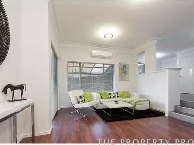 House for rent in Cloverdale, Western Australia