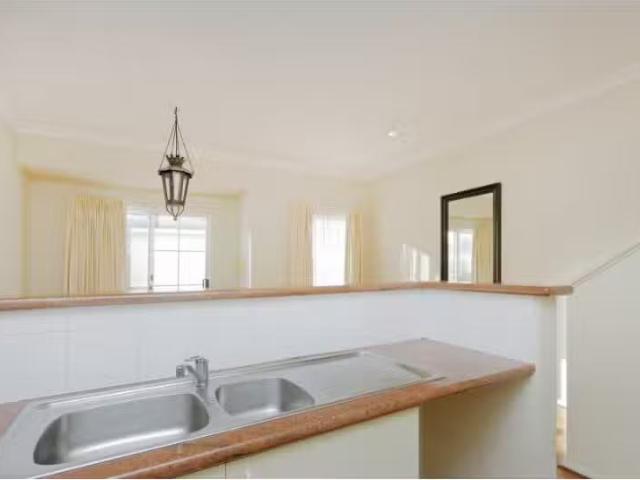 House for rent in Cockburn, Western Australia