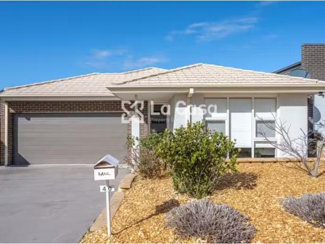 House for rent in Casey, Australian Capital Territory
