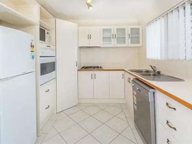 Apartment for rent in Toombul, Queensland