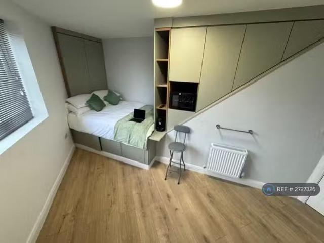 House for rent in Lee Bank, Greater Manchester