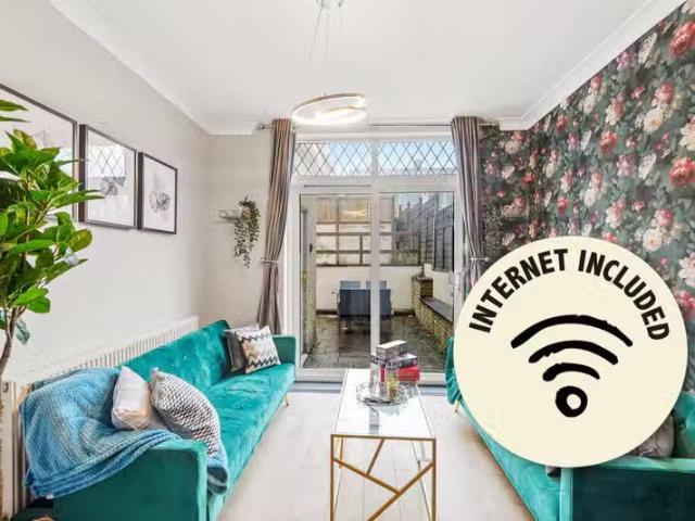 House for rent in Kingswood
