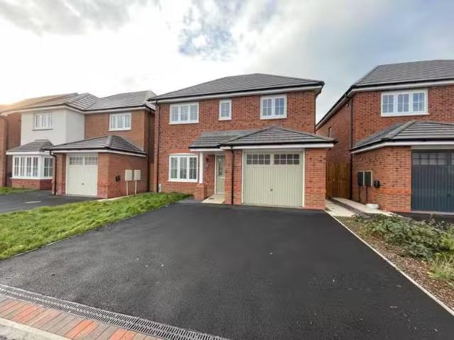 House for rent in Rossmore, Cheshire