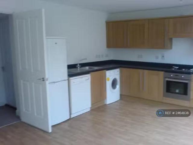 House for rent in Mile End, Fordham Heath