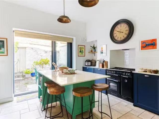 House for rent in Sunningdale