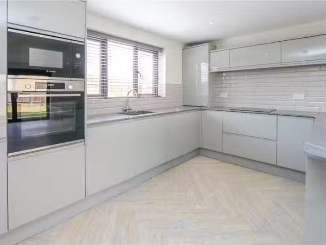 House for rent in Alveston