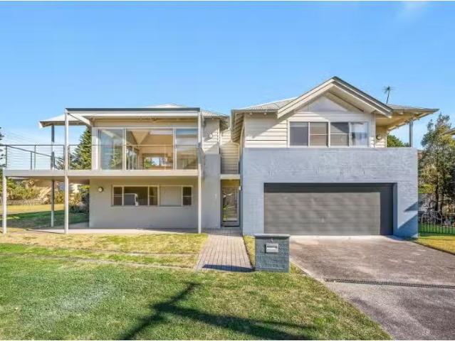 House for rent in Wollongong West, New South Wales