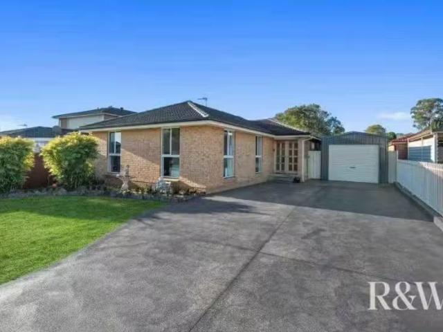 House for rent in St Clair, Sydney